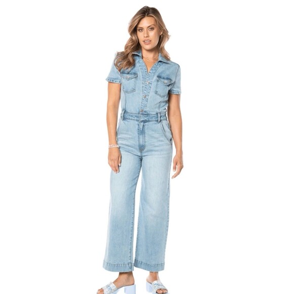 NWT Juicy couture wide leg Denim Jean UTILITY JUMPSUIT Retail price $125 Size M - Picture 1 of 9